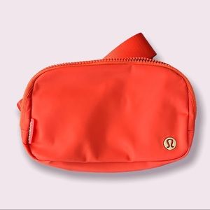 🆕 LULULEMON Everywhere Belt Bag In Pale Raspberry